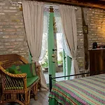 Le Voltarelle Bed & Breakfast Serra San Quirico