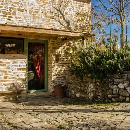 勒沃尔塔勒住宿加早餐旅馆 Serra San Quirico