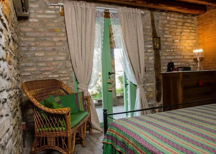 Le Voltarelle فندق مبيت وإفطار Serra San Quirico