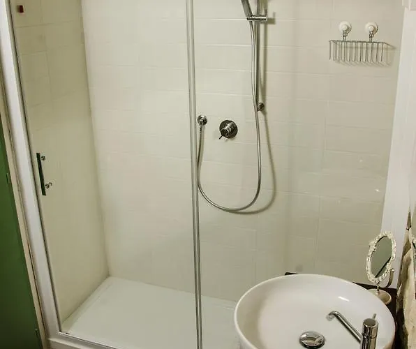 Le Voltarelle فندق مبيت وإفطار Serra San Quirico